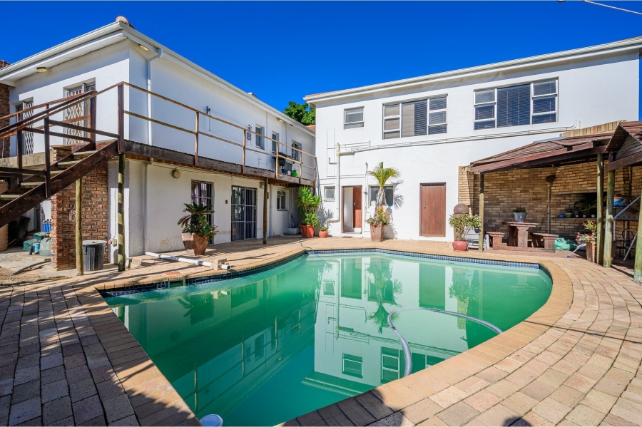 5 Bedroom Property for Sale in Newton Park Eastern Cape